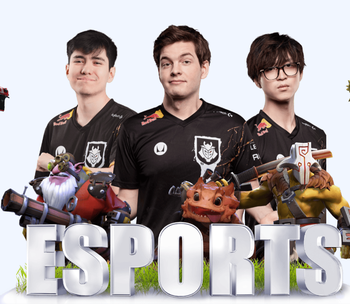 记者：曼联夏窗将签左后卫和两位中场，高层怀疑卢克·肖身体状况